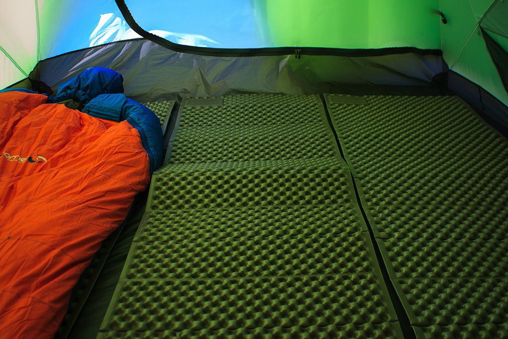 Matelas Thermarest matelas en mousse dans une tente